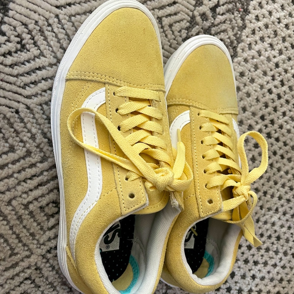 Vans unisex old school honey / yellow shoes Women’s 6.5 men’s 5.0 .